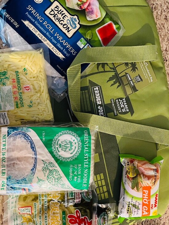 Trader Joe'S Other - Trader Joe's XL Insulated Tote & THAI Handcrafted Gift Set - 7 items!